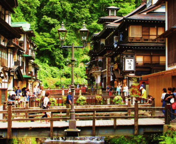 Ginzan Onsen, no Japão, restringe entrada de viajantes após turismo excessivo