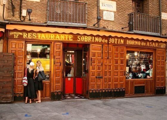 Fundado em 1725 em Madrid, na Espanha, Restaurante Botín é considerado pelo Livro dos Recordes como o mais antigo em funcionamento do mundo