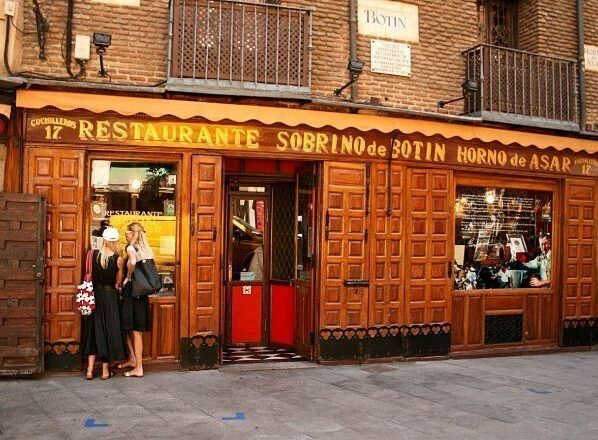 Fundado em 1725 em Madrid, na Espanha, Restaurante Botín é considerado pelo Livro dos Recordes como o mais antigo em funcionamento do mundo