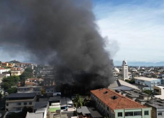 Incêndio no galpão de fantasias de carnaval