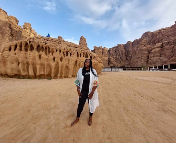 A Arábia Saudita agora oferece e-visas para viajantes, inclusive mulheres viajando sozinhas