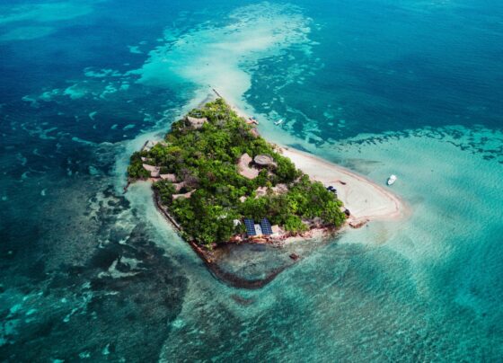 Vista aérea da Ilha Corona, próxima da cidade colombiana de Cartagena