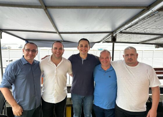 Prefeito Pazolini Reforça Alianças Políticas e Recebe Homenagem no Festival da Torta Capixaba