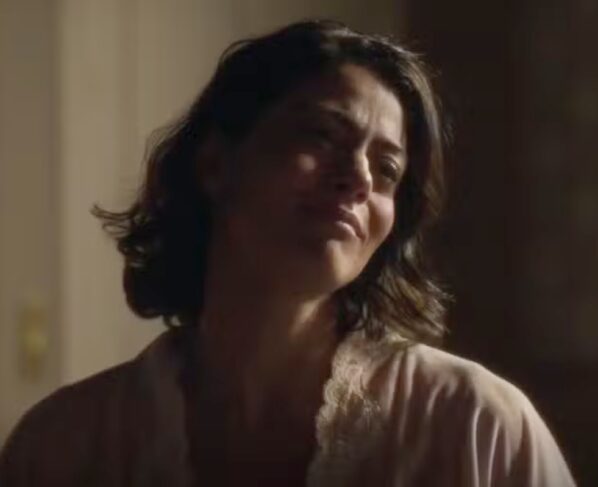 Clarice (Carol Castro)