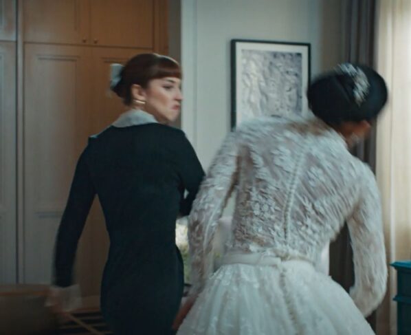 Vale Tudo - Tapa de Solange (Alice Wegmann) em Maria de Fátima (Bella Campos)
