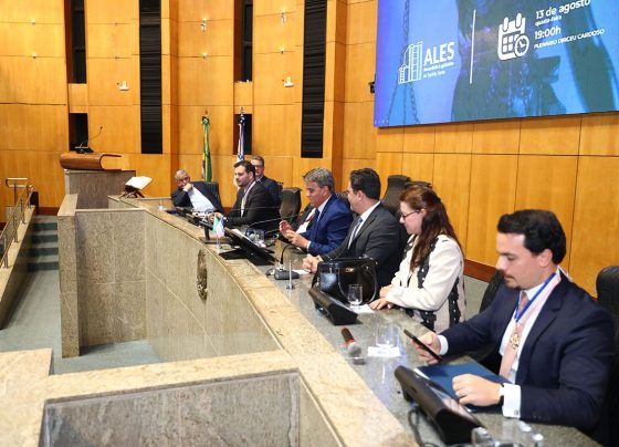 Homenagem a profissionais do Direito marca sessão solene na Assembleia Legislativa